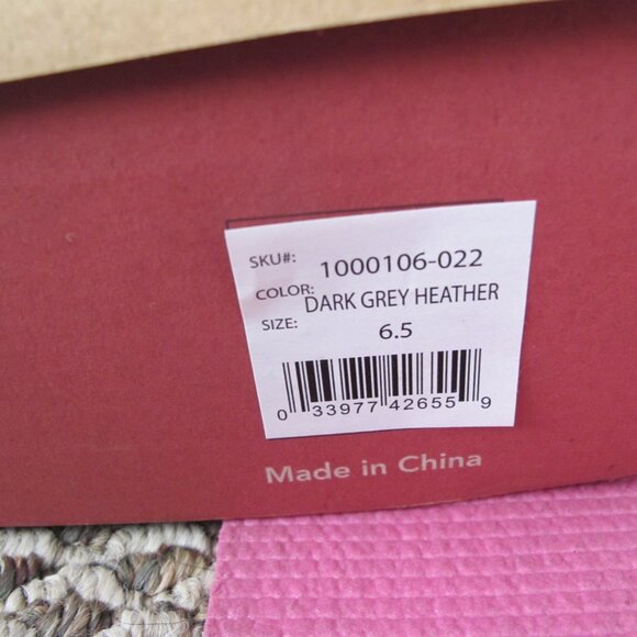 New in Box - Muk Luks Gray Hoboken Ankle Boots - 6.5 - Picture 10 of 10